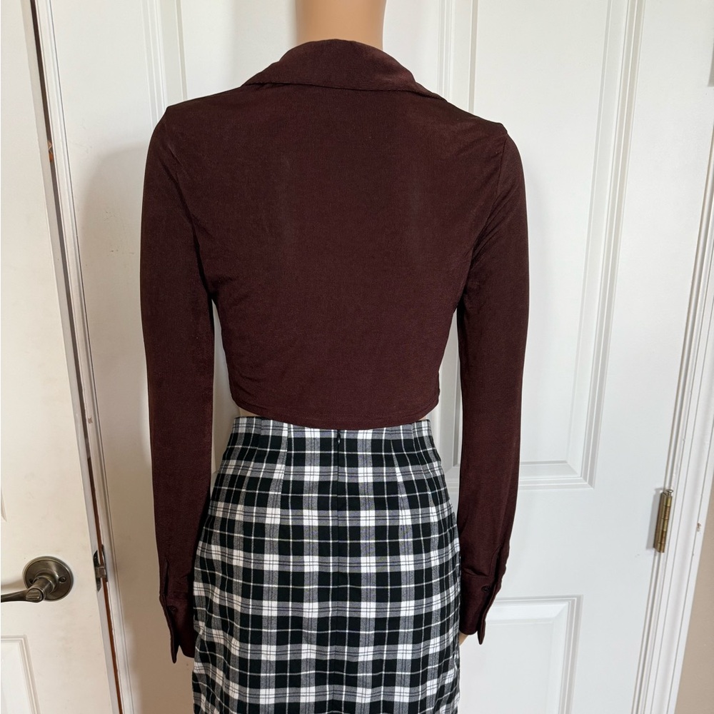 Burgundy long sleeve button up crop shirt size S poliester